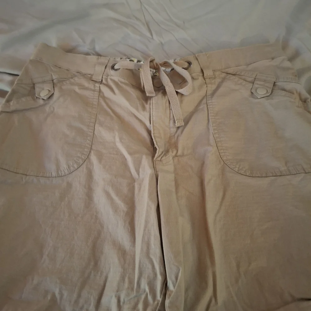 Lee Women's Tan Cargo Shorts